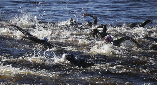 Triathletin Kaidi Kivioja bricht den estnischen Rekord im ersten Ironman-Wettkampf