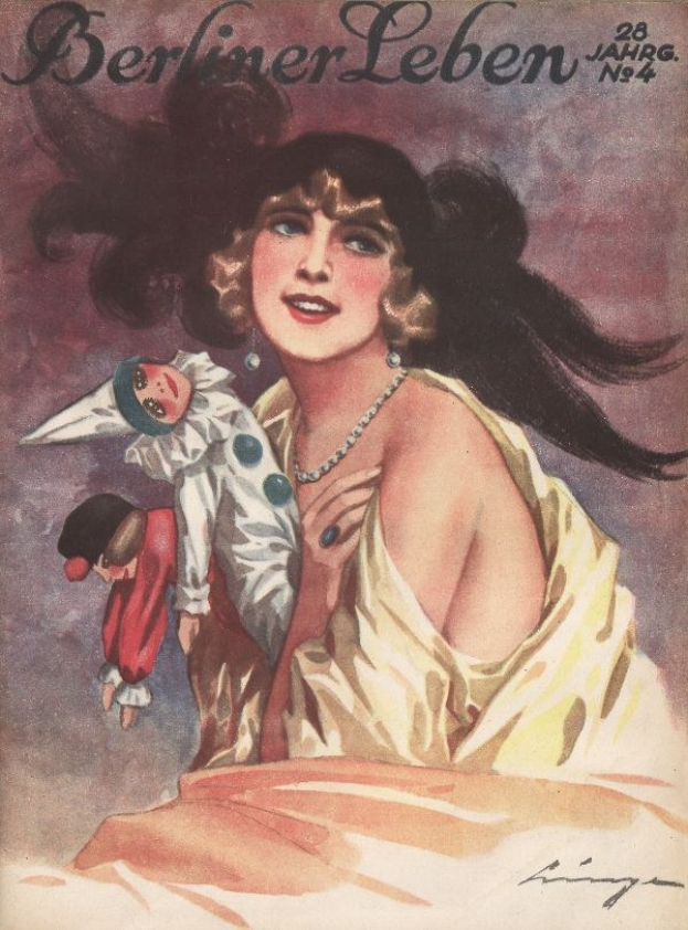 Eine Frau in gelbem Kleid hält eine Puppe, beide mit sanften Gesichtern, auf dem Cover von "Berliner Leben Magazine - April 1928", mit einem hellblauen Hintergrund und einem Wasserzeichen in der rechten unteren Ecke.