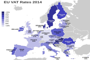 Eine Europakarte, die die EU-Mehrwertsteuersätze für 2014 mit Prozentangaben und Textannotationen anzeigt.
