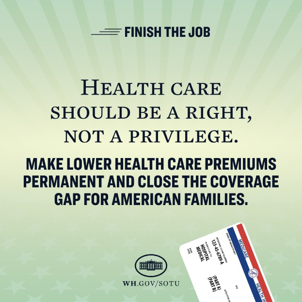 Plakat mit dem Text "Beenden Sie den Job: Gesundheit sollte ein Recht sein, nicht ein Privileg" und einer Karte mit der Aufschrift "Machen Sie niedrigere Gesundheitskosten permanent und schließen Sie die Lücke in der Versorgung für amerikanische Familien."