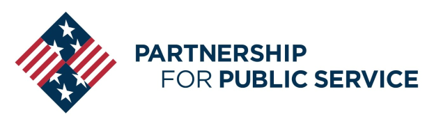 Logo der Partnership for Public Service: ein blauer Kreis mit einem weißen Stern, weißer Umrandung und fetter schwarzer Schrift "Partnership for Public Service" auf weißem Hintergrund.