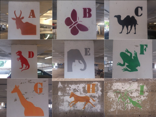 Ein Collage-Bild mit Säulen, Bildern, Buchstaben, Fahrzeugen, Lichtern und Stangen.