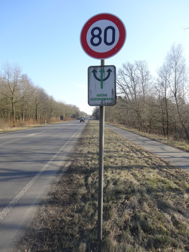 Tempoüberschreitung mit 130 km/h durch Oberasbach: Polizei stoppt BMW-Fahrer - Überraschung bei ID-Control